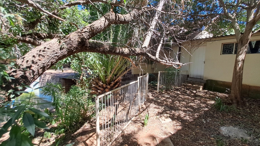 4 Bedroom Property for Sale in Pellissier Free State